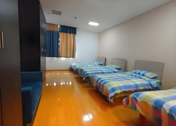深圳入户到可办理阶段_你属于我，酋长近端锋凯尔西首次晒出与霉霉恋爱后的甜蜜合照 晒出与霉霉后来到城市