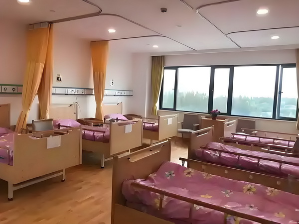 落户深圳龙岗户口_泰国还没真正出手，洪森就呼吁冷静 北地泰国的地尼西南、正出手